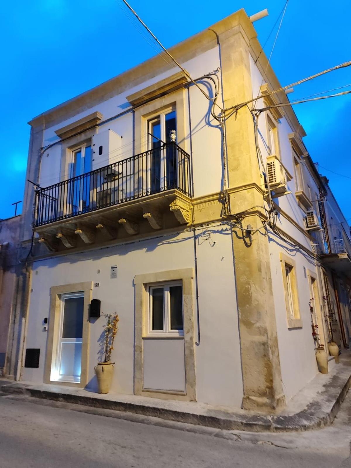 Kalsa'S House Noto Villa Exterior photo